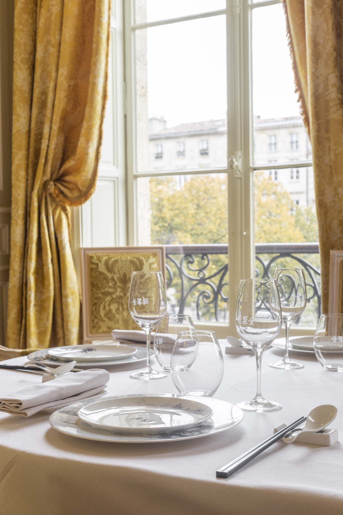 Restaurant de Dubern � Quanjude : salon renon