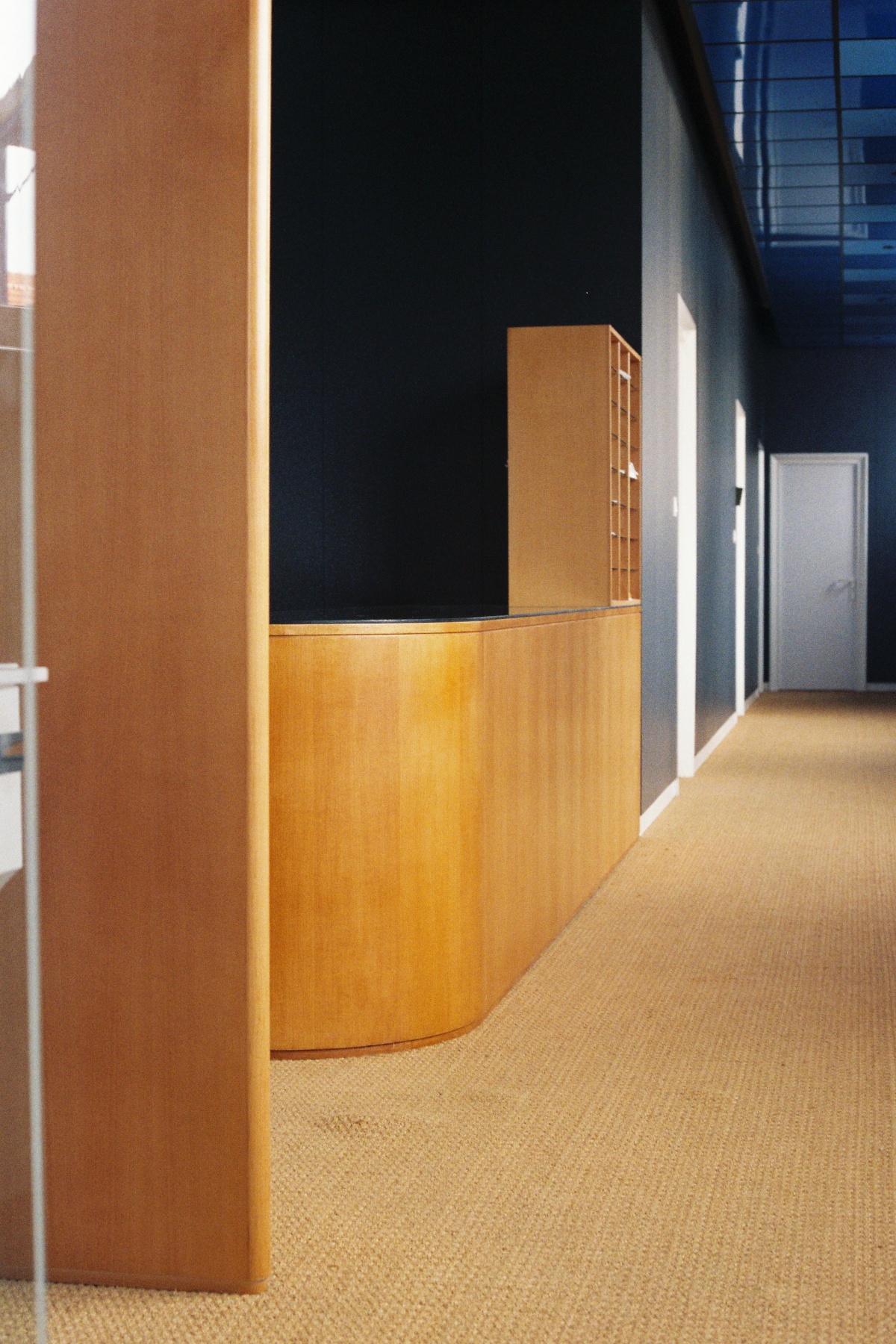 Usine Polyrey de Couze : am�nagement de la Direction et du Secr�tariat : F1040002