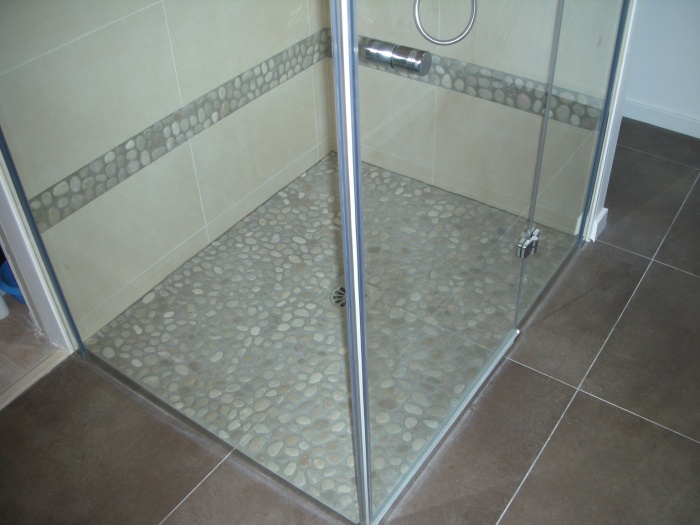 Extension d'une maison d'habitation : douche � l'italienne