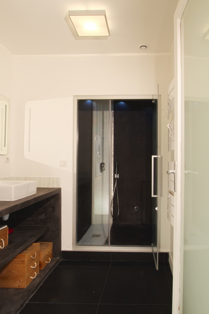 Ramnagement et rnovation d'un appartement : Vue de la salle de bain 