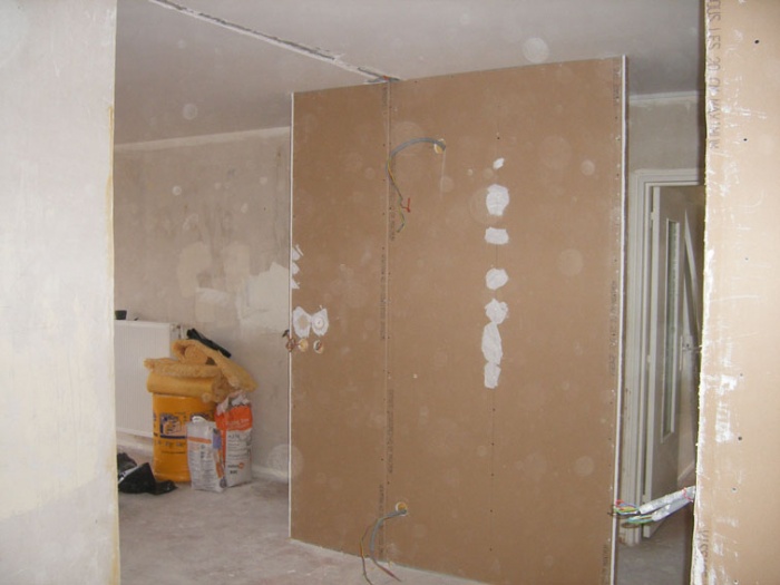 Un leitmotiv : l'optimisation et le dialogue des espaces entre eux : Chantier:Entr�e