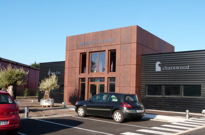 B�timent industriel et commercial