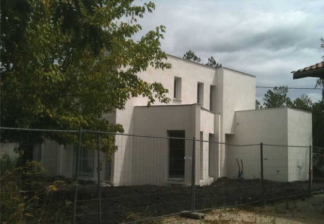 Maison PUDOTE : Ext�rieur arri�re photo