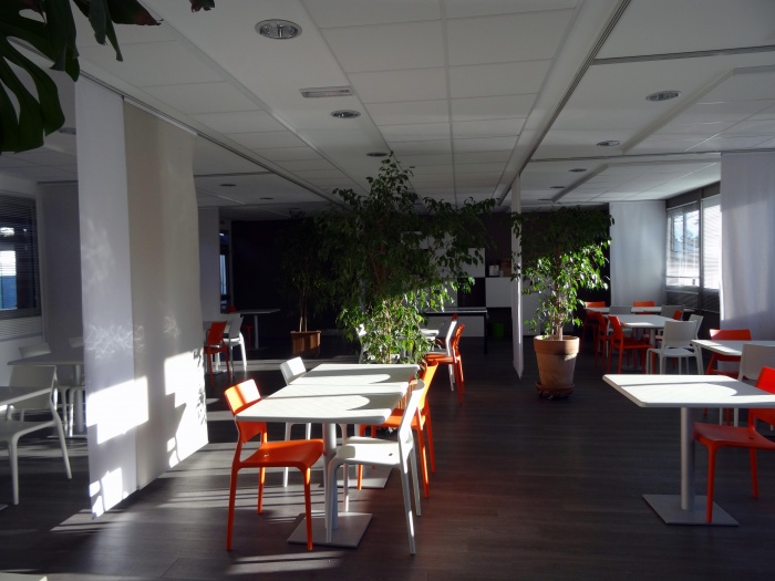 Concept de salle � manger pour un centre d'accueil handicap� : salle