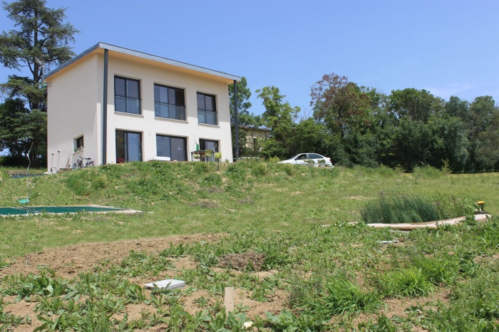 Construction d'une maison bioclimatique : maison-ecologique-phytoepuration-gers-6