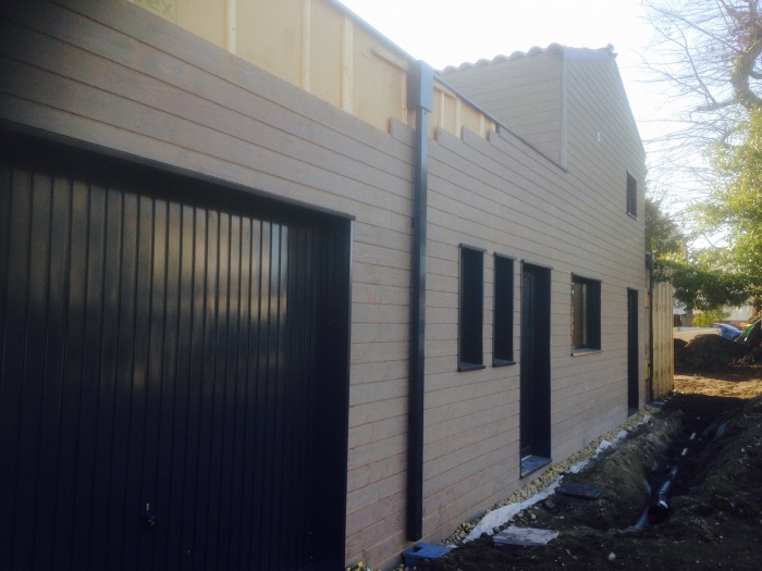 La m�rignacaise : Bardage en cours