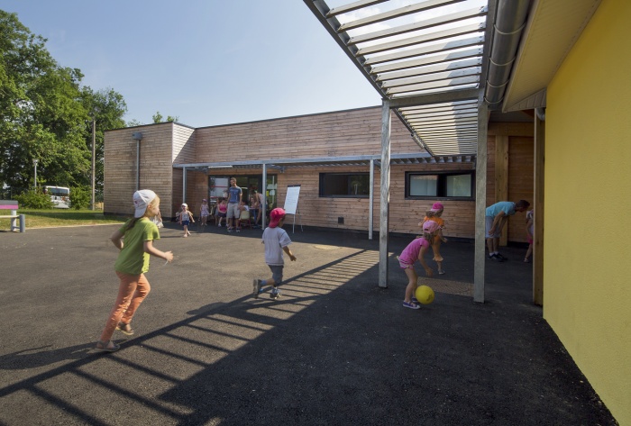 Extension et r�am�nagement d'un centre de Loisirs