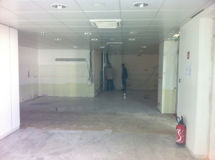 Salon 1�re classe AIR FRANCE a�roport BORDEAUX-MERIGNAC : espace avant travaux