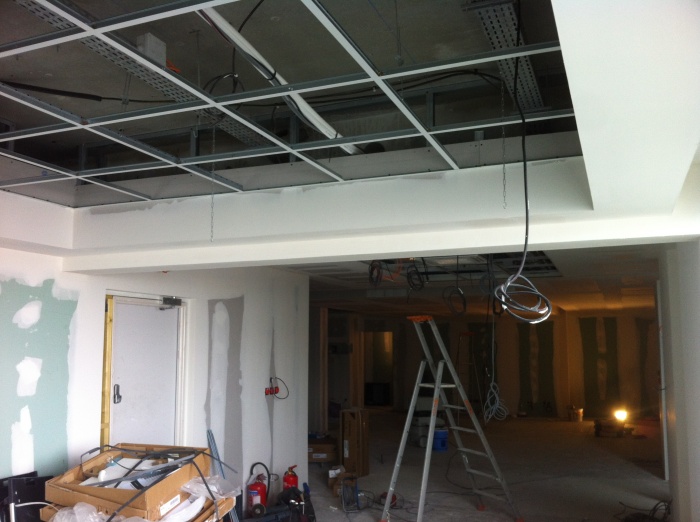 Salon 1�re classe AIR FRANCE a�roport BORDEAUX-MERIGNAC : faux plafonds