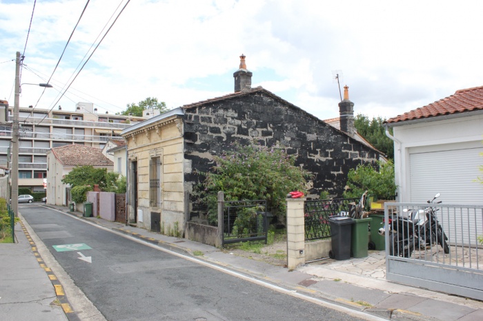 R�habilitation, extension et sur�l�vation d'une �choppe : echoppe