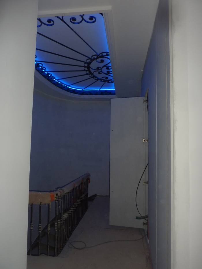 Rhabilitation, surlvation et extension d'un immeuble  Bordeaux : Plafonnier escalier