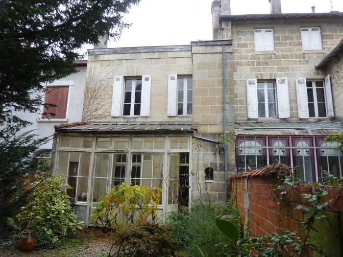 R�novation compl�te d'une maison de ville : Fa�ade arri�re avant travaux