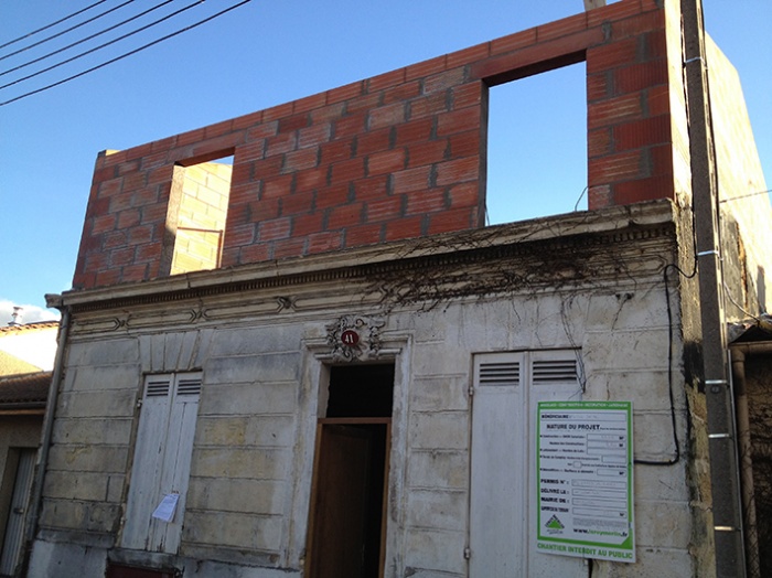 Restructuration et sur�l�vation d'une �choppe � Talence : corniche