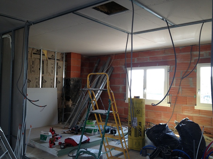 Restructuration et sur�l�vation d'une �choppe � Talence : cloisonnement