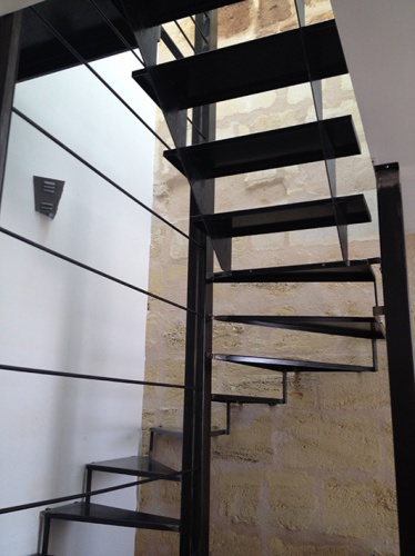 Restructuration et sur�l�vation d'une �choppe � Talence : l'escalier