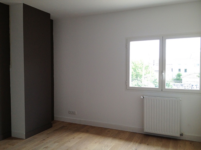 Restructuration et sur�l�vation d'une �choppe � Talence : Chambre parents