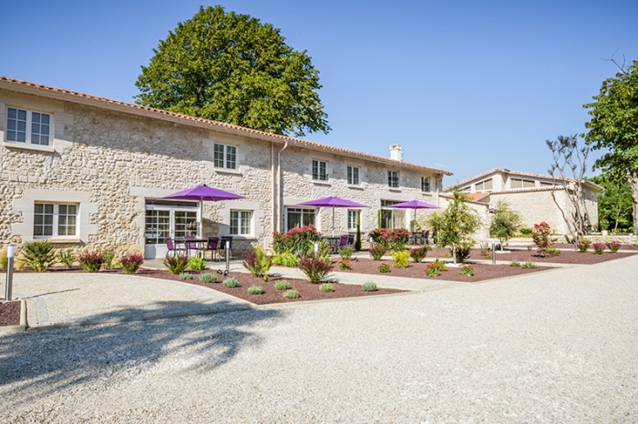 R�habilitation d'un ancien monast�re pour la cr�ation d'appartements touristiques : Domaine Segondignac 2