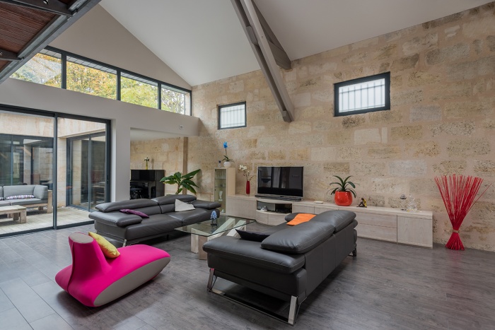 Hangar r�habilit� en maison familiale : lemoigne 1