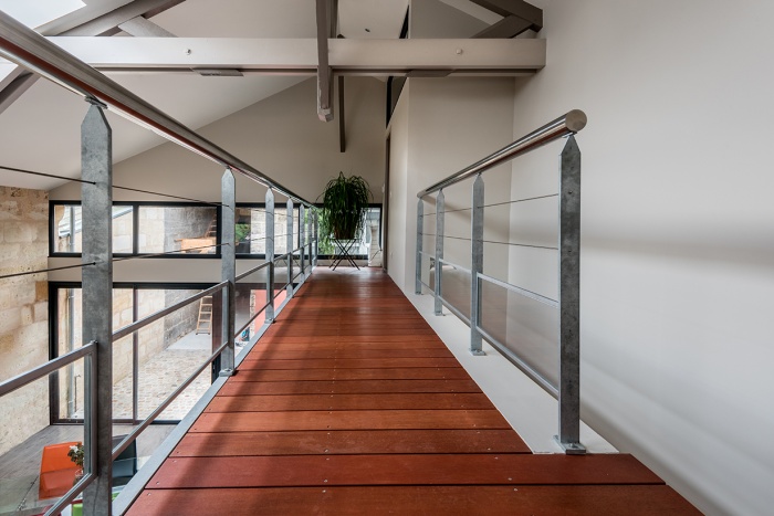 Hangar r�habilit� en maison familiale : Lemoigne 3